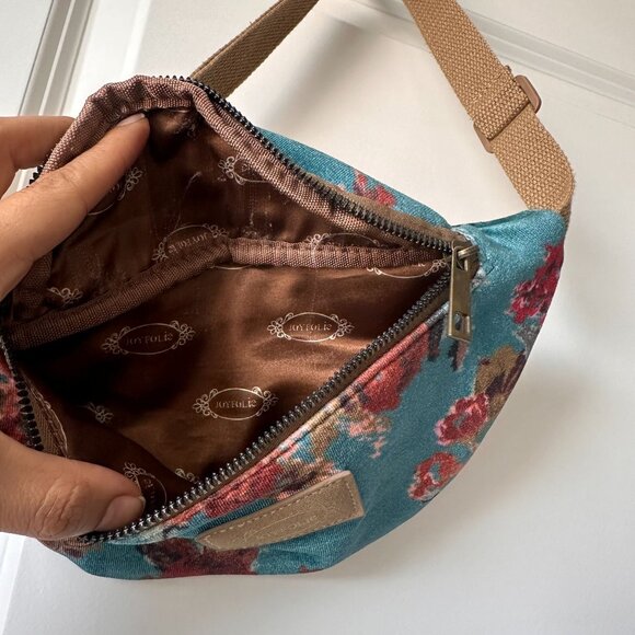 Joyfolie Women's Savannah Belt Bag in Aegan Ikat fanny pack - Picture 7 of 8